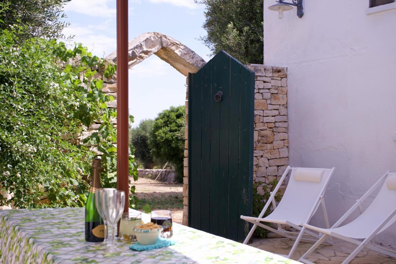 Minicasa Nella Natura, Con Piscina A Due Passi 오스투니 외부 사진