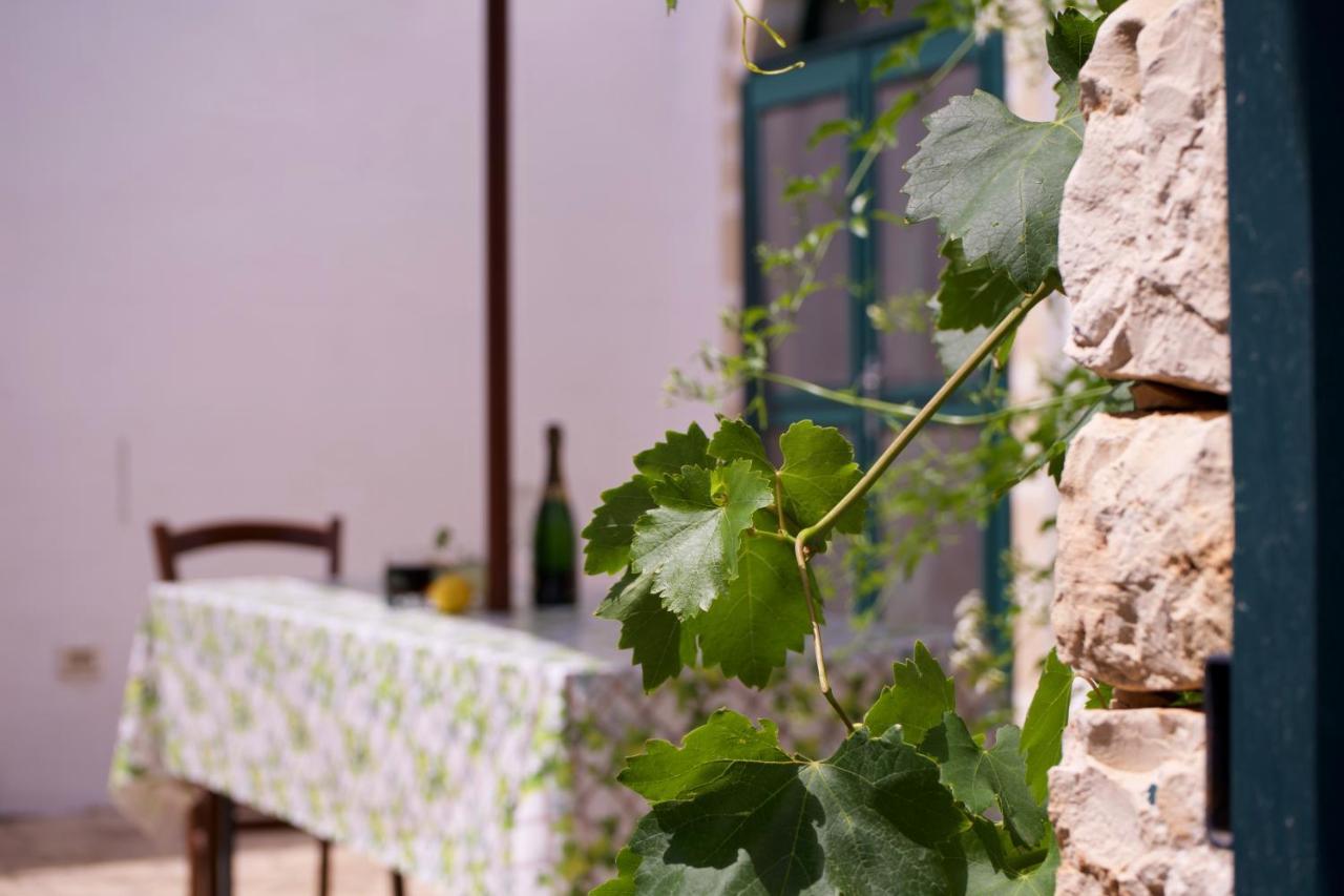 Minicasa Nella Natura, Con Piscina A Due Passi 오스투니 외부 사진